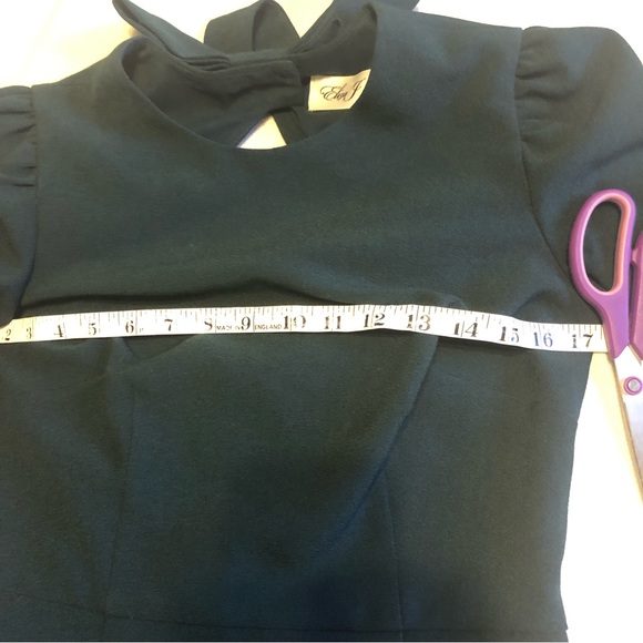 Eliza J dress size 2. (dark green) - Picture 9 of 13